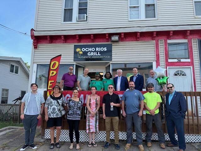 Ocho Rios Grill ribbon cutting
